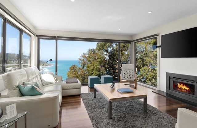 Azure Wye River - Amazing ocean view family home