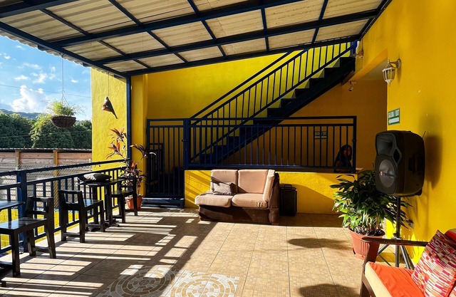 B. Apart Hotel