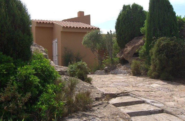 Estudio B & B en una villa de dos familias con jardín y aparcamiento