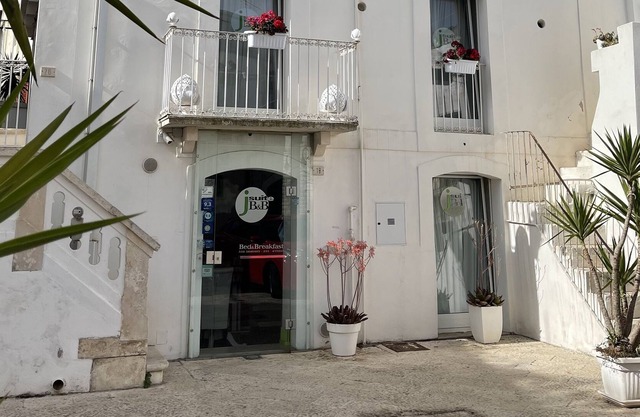 B&B JSuite