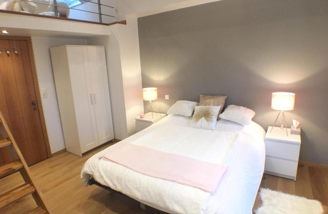 B&B Pegasus II - Chambre familiale de luxe avec sauna privatif et coin repas
