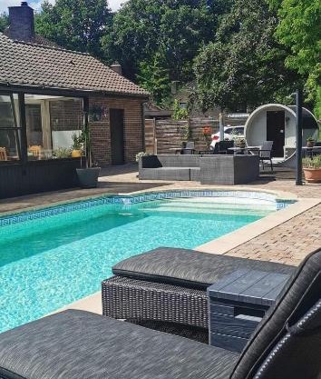 B&B Woodside