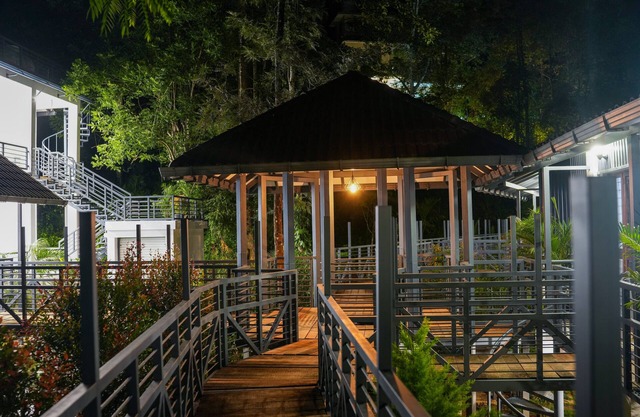B'camp Resorts & Homestays