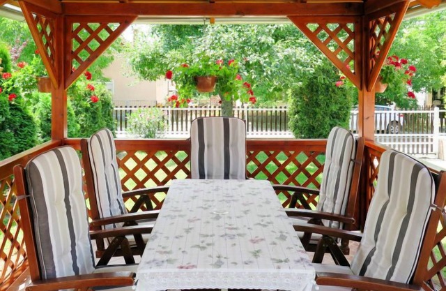 Casa de vacaciones Brigi (SZA113) en Balatonföldvar/Szarszo - 10 personas, 4 dormitorios