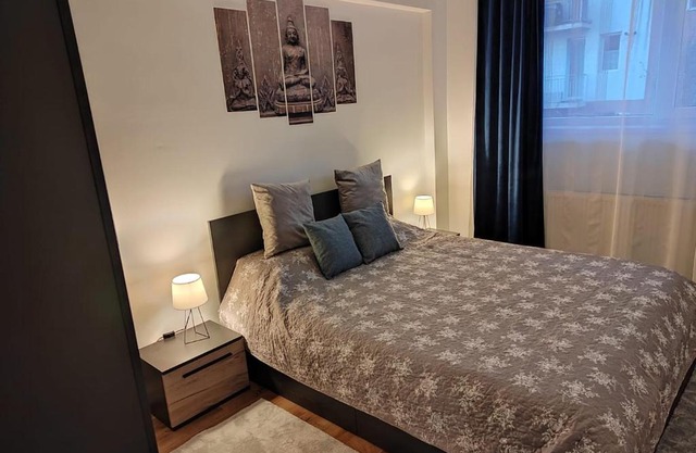 B&I Apartment