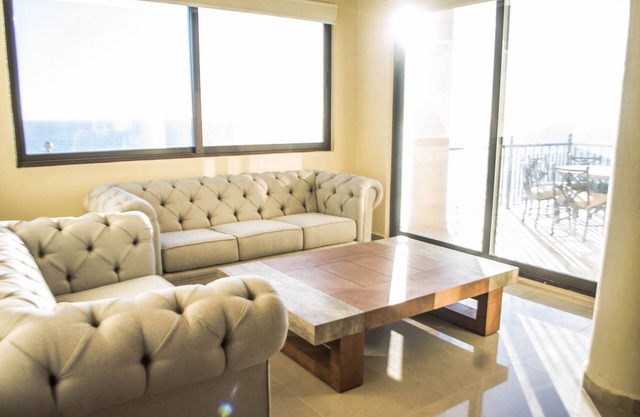 B1 Vista al mar + 3 habitaciones + Área social con jacuzzi + Playa privada + 6 personas