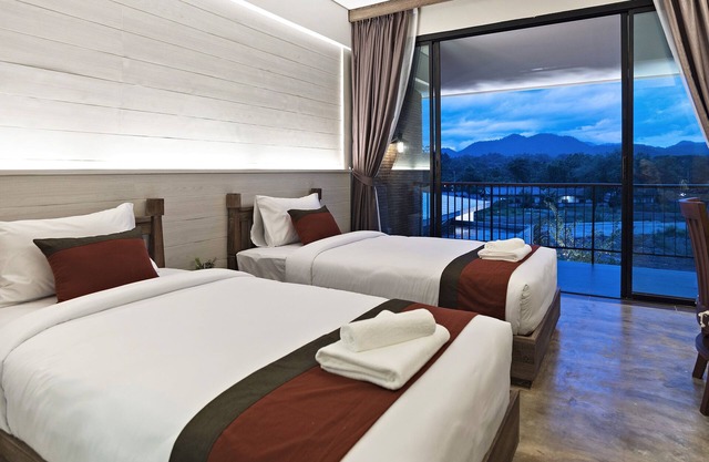 B2 Mae Hong Son Premier Hotel