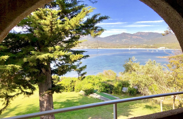 Apartamento B4 con vista al mar y las montañas, Residencia Padovani Marina, arriba
