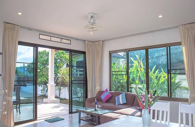 Baan Dork Bua Villa