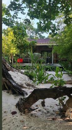Baan Ya-Nhom