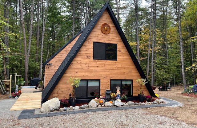 Baby Chocorua at White Lake sleeps 9