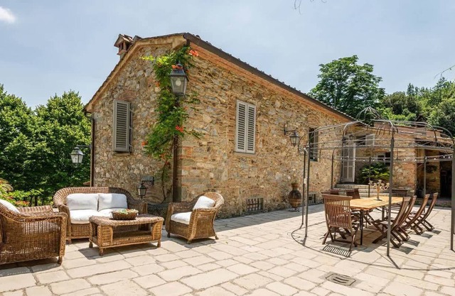 Bacchereto Millhouse Luxury Tuscan Villa
