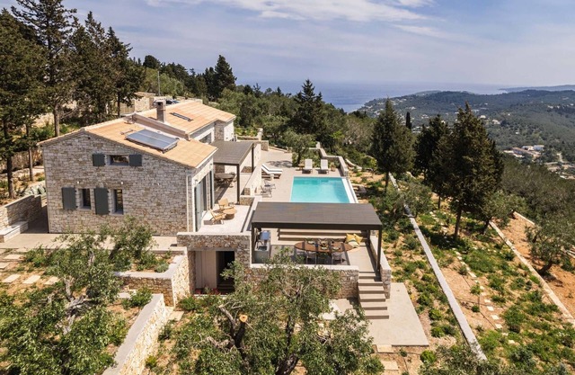 Bacchetta Magica - Four Bedroom Villa, Sleeps 8