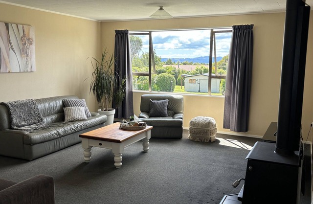 Bach on Rangimoana