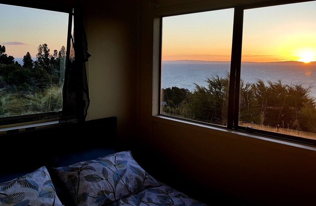 Bach with Stunning Sea Views in Conscious Community