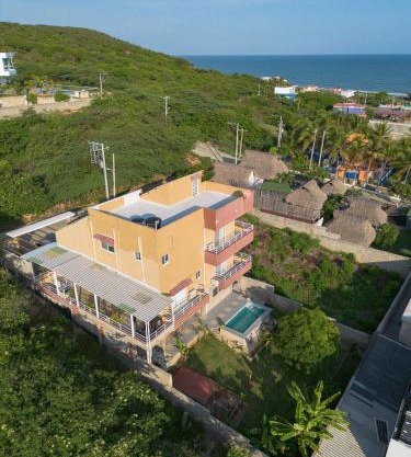 Bachue kite wing and house