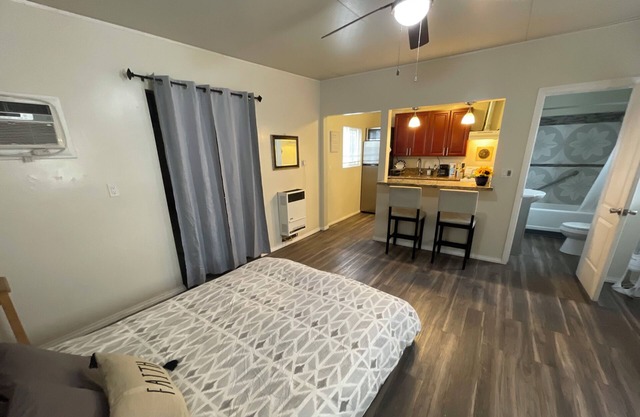 Back guest house