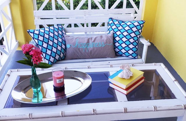 Bahama Island Breeze Villa. Dos minutos a pie de aguas cristalinas, playas de color rosa. Paraíso.