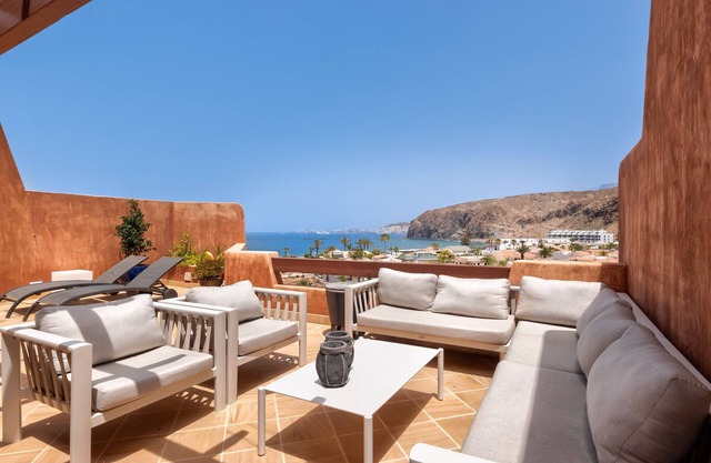 Bahia - Adjona 2.2 PENTHOUSE SEA VIEW & JACUZZI 2B