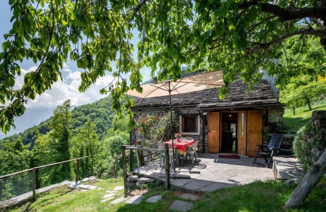 Casa de vacaciones Baita Degli Orsi (DOD110) en Domodossola - 5 personas, 1 dormitorios