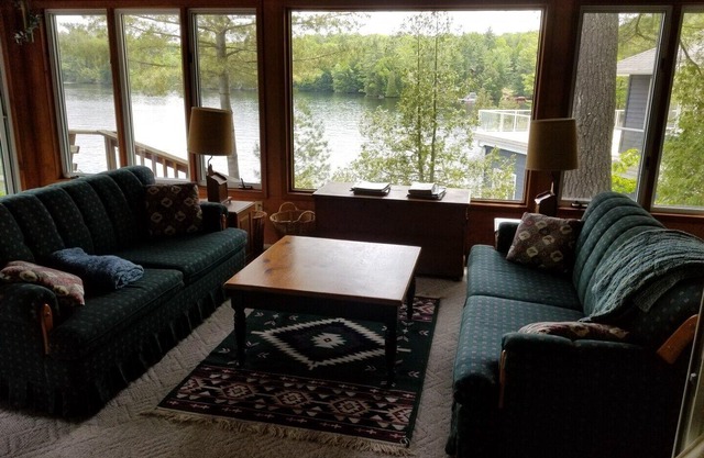 Bala Cottage en el lago Muskoka