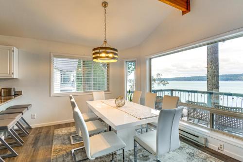 Balcony with Bay Views Family Gem in Port Townsend