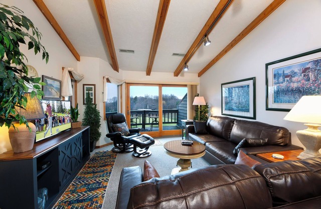 Balcony with Lake Michigan and golf view