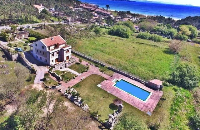 Ref. 10117 Fantástico apartamento con piscina
