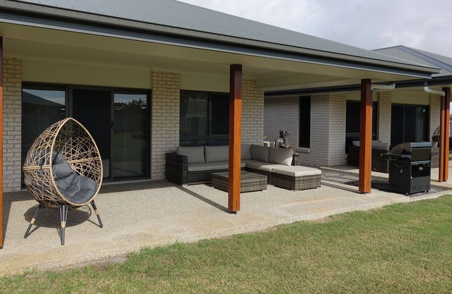 Bali Elliott Heads - Large 2 Bedroom Apartment
