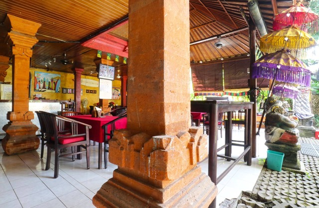 Bali Senia Hotel