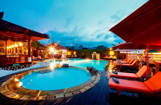 Bali Taman Lovina Resort & Spa Suites