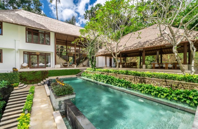 Balinese Villa With Private Plunge Retreat