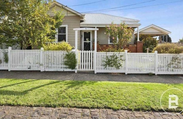 Ballarat Central - Cardigan Cottage by the Lake