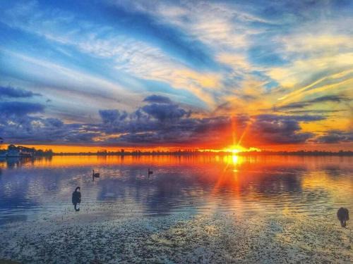 Ballarat - On the Lake with gift voucher