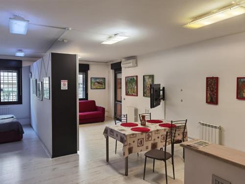 Ballarin Studio Apartment for Business Travels and Holidays