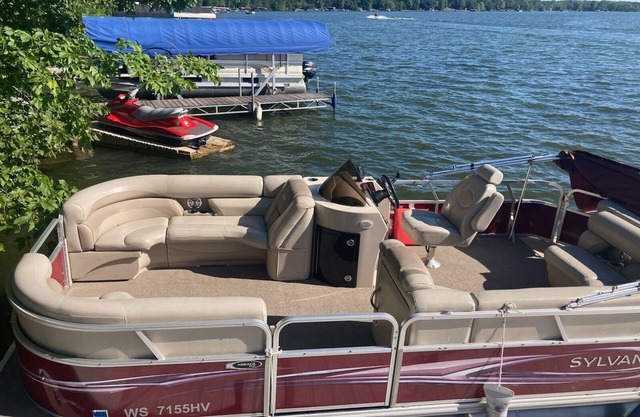 Balsam Lake Cabin and Pickleball Retreat