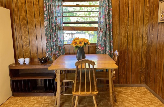 Balsam Lake Villa Cottages: 2-Bedroom Cottage #5