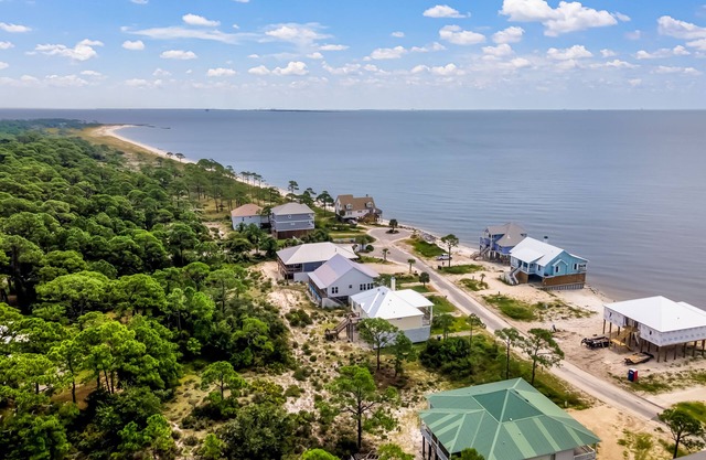 Bama Breeze - Private Gated Gulf Front Community! Gulf Views!