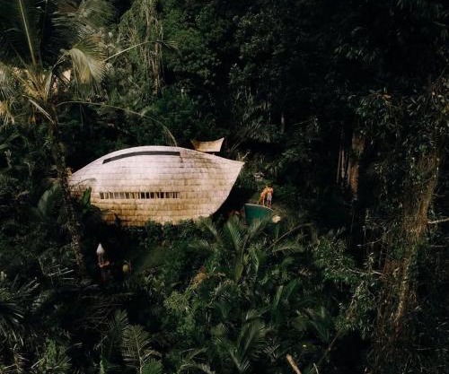 Bamboo House - Ecobreeze