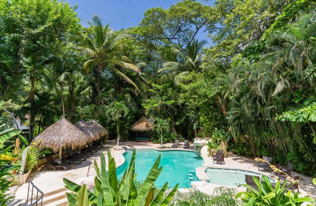 Banana Beach Bungalows