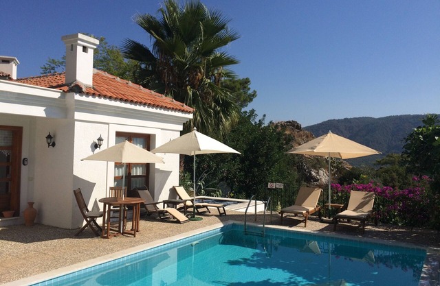 Banana Valley Villa, private pool and whirlpool, tranquillity, spectacular views