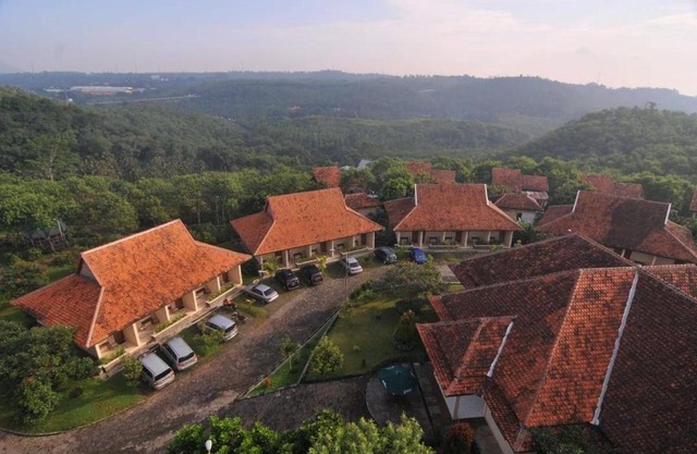 Banaran 9 Resort Hotel