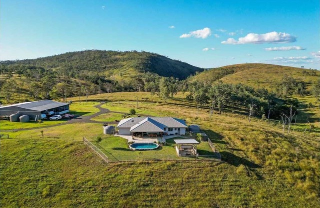 Barakee Homestead Awaits! Escape to Our Country Oasis nestled in the Scenic Rim!