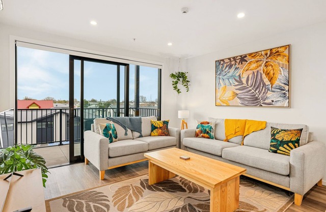 Barbadoes Beauty - Christchurch Holiday Apartment