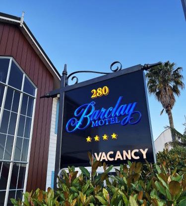 Barclay Motel