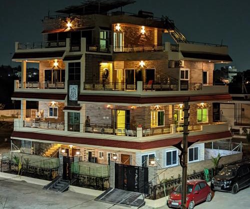 Barla's Home Stay Luxury 2BHK