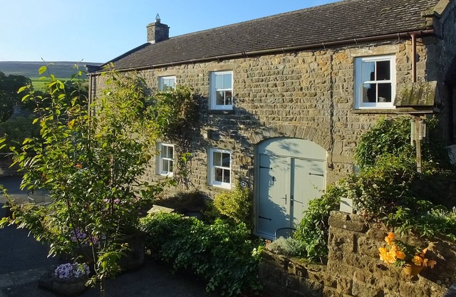 Barn End Cottage: un acogedor 'hogar lejos del hogar' para cuatro en West Scrafton, Coverdale