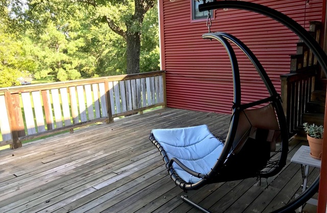 The Montgomery Barndominium Sleeps 6+