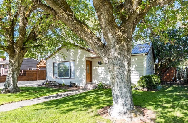 Barnes Butte Bungalow (6 people)