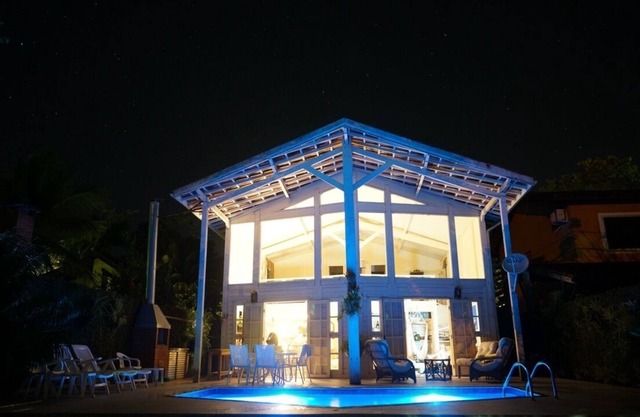 Barra do Una, piscina, barbacoa, 4 suites.